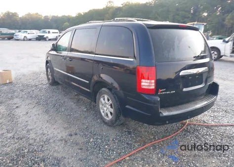 2010 Chrysler Town & Country Touring Plus из США, поврежденный, VIN 2A4RR8D19AR398857